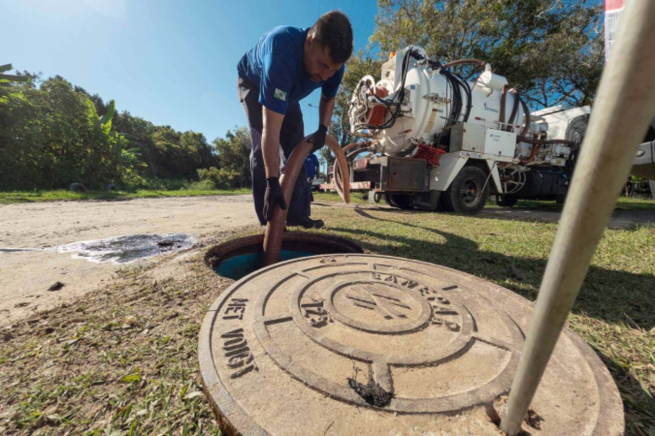 Sanepar intensifica trabalho de inspeção e vistorias do sistema de esgoto do Litoral