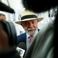 Imagem referente a Lula celebra anúncio de cessar-fogo na Faixa de Gaza