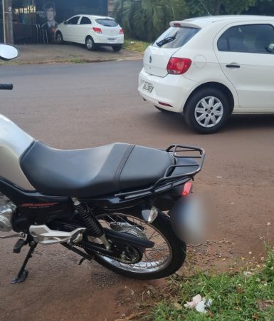 Imagem referente a Motociclista sofre ferimentos em acidente na Rua do Cowboy