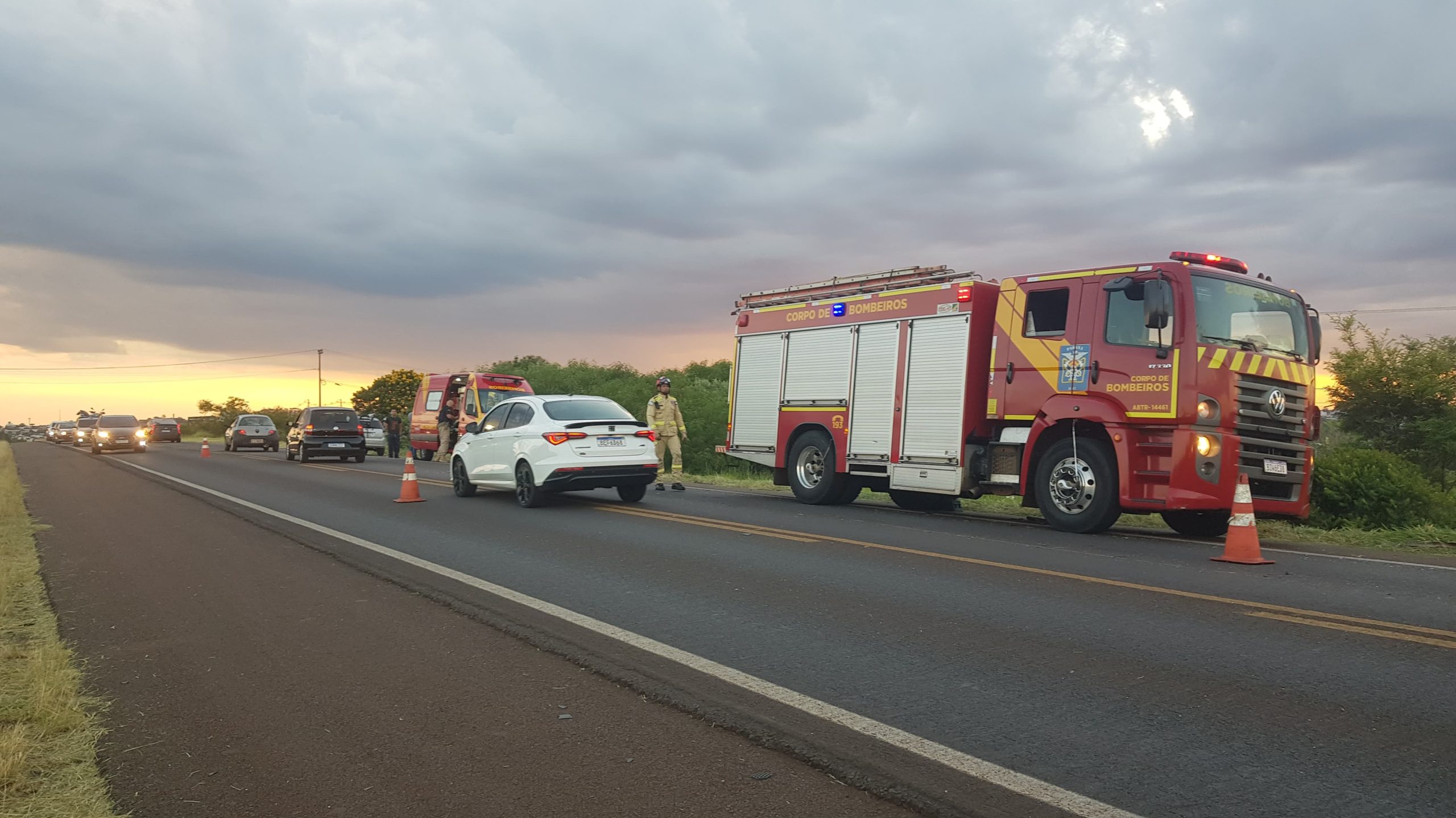 Acidente na BR-369 em Cascavel deixa duas pessoas feridas