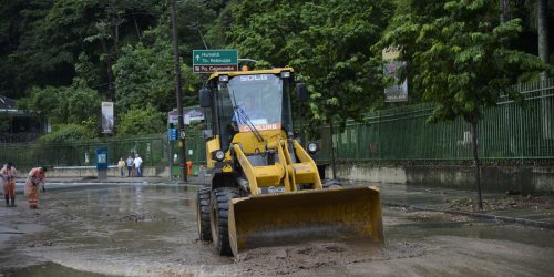 Imagem referente a Governo do Rio anuncia R$ 8 bilhões para enfrentamento de temporais