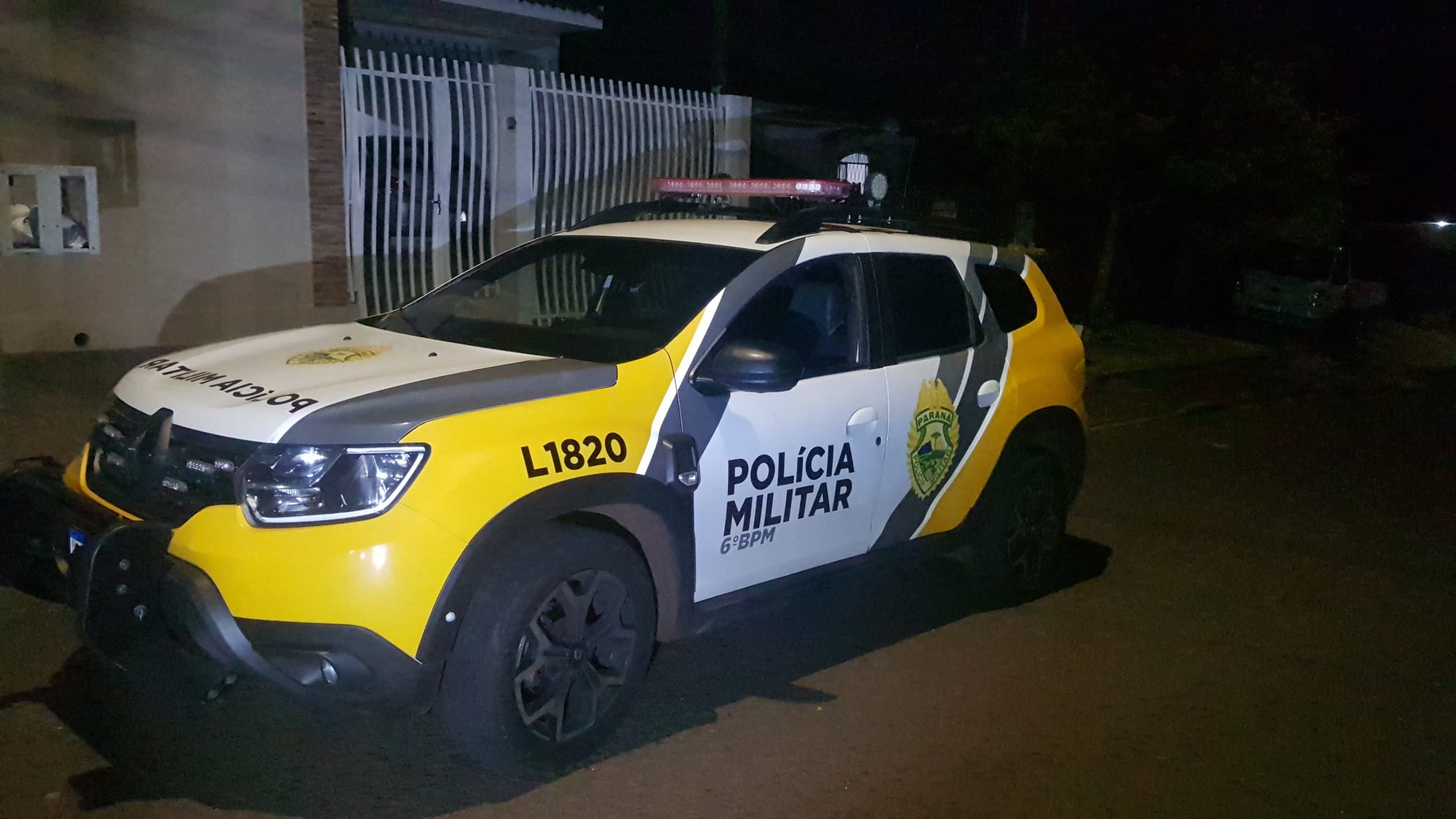 Imagem referente a Criança é encontrada sozinha em casa suja e malcheirosa em Cascavel