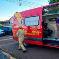 Imagem referente a Acidente entre Gol e Logan deixa mulher ferida no bairro Santo Onofre