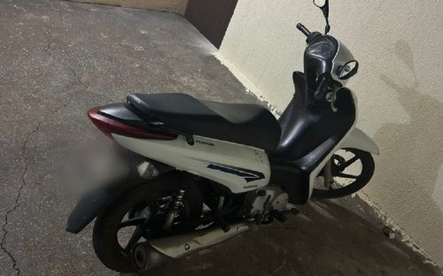 Imagem referente a “Só faltou a plaquinha ‘me leva’”, diz homem após furtar Honda Biz 