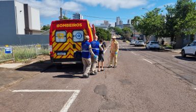 Imagem referente a Adolescente fratura os punhos após colidir bicicleta contra o muro