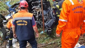 Casal morre em queda de helicóptero em Caieiras