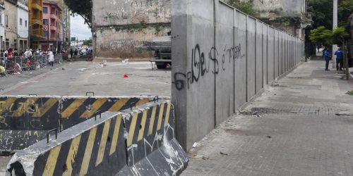 Imagem referente a Termina nesta sexta prazo para prefeito explicar muro na Cracolândia