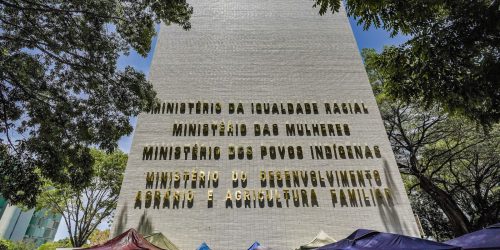 Imagem referente a Governo e plataformas de mobilidade fazem acordo para combater racismo