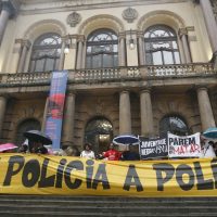 Imagem referente a Ministério regulamenta uso gradativo da força pela polícia