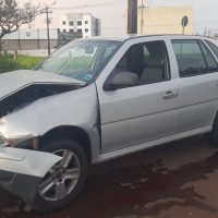 Imagem referente a Gol e Civic se envolvem em acidente na Avenida Tancredo Neves