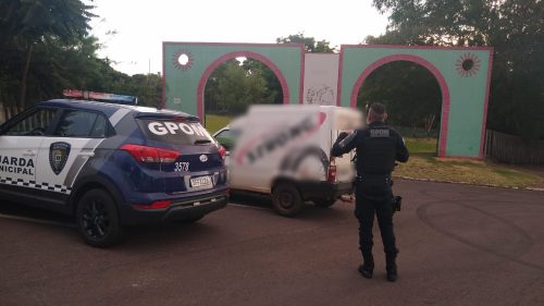 Imagem referente a Fiorino furtada é recuperada pela equipe GPOM da Guarda Municipal