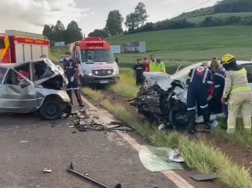 Imagem referente a Acidente de carro na PR-180 deixa um morto e uma vítima com fraturas graves