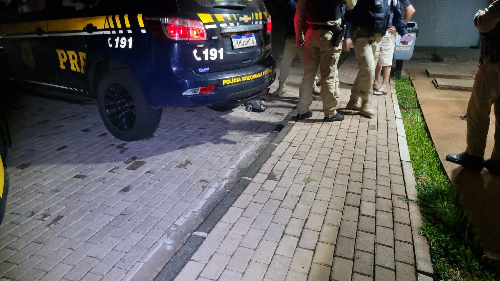 Motorista de Fiat Toro é preso por embriaguez ao volante em operação da PRF