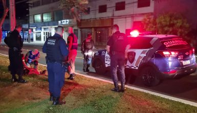 Imagem referente a Mulher é agredida com garrafada na cabeça e pede socorro à Guarda Municipal no Centro