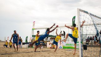 Paranaguá e Ubiratã vencem a final do Circuito Paranaense de Handebol de Areia, em Matinhos