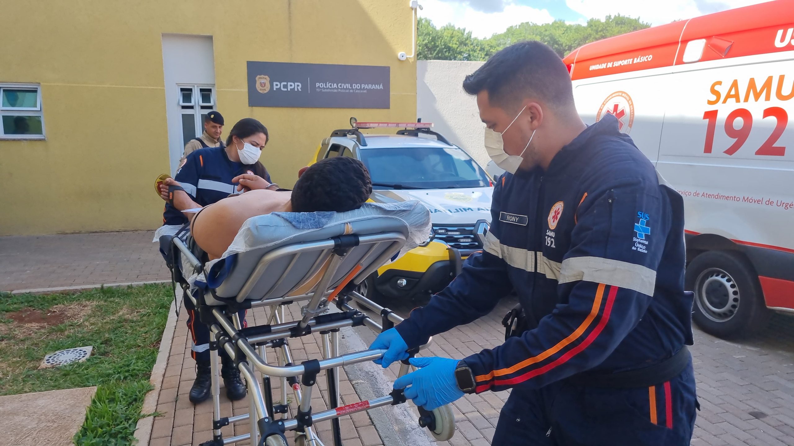 Após ser preso pela PM, jovem passa mal e é socorrido pelo Samu na Delegacia