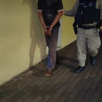 Imagem referente a Homem de 35 anos é detido após ameaçar companheira