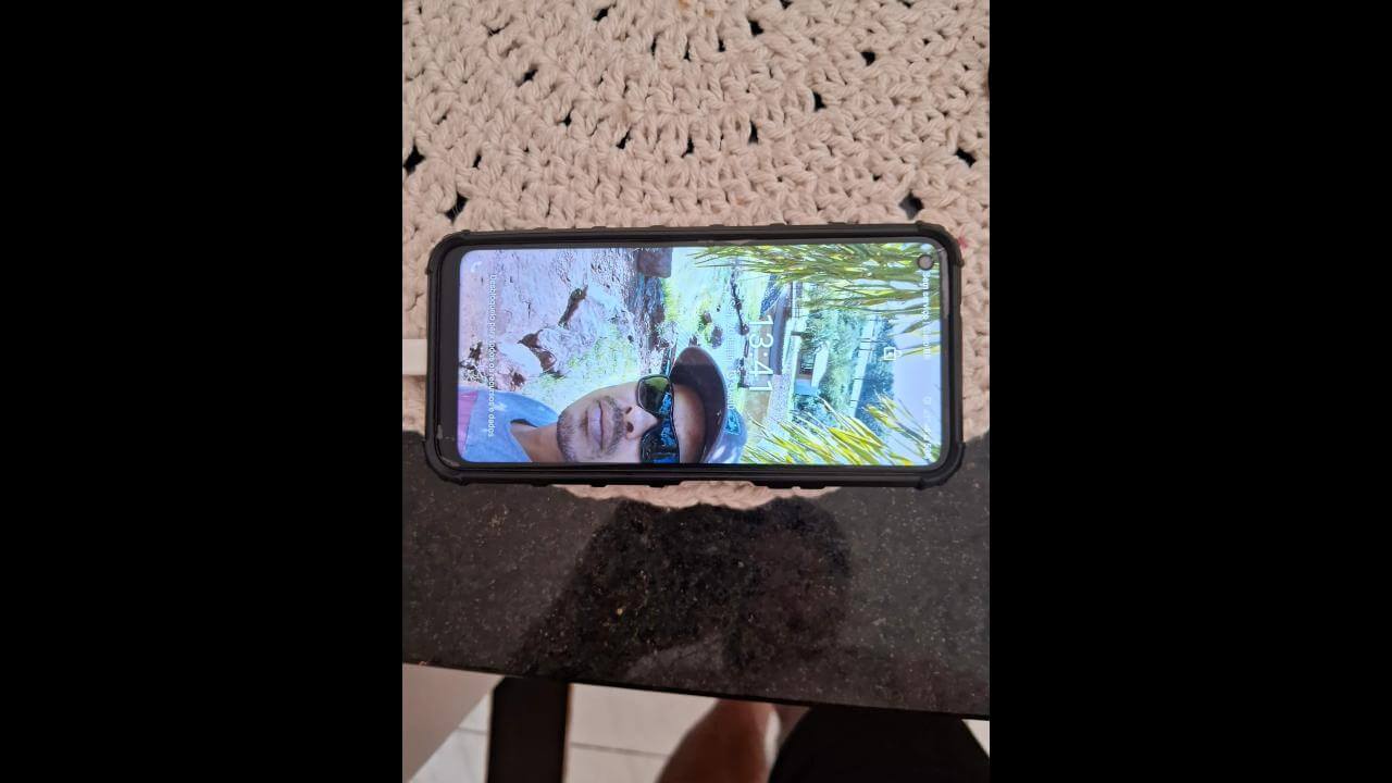 Foi achado celular da marca motorola no bairro Coqueiral