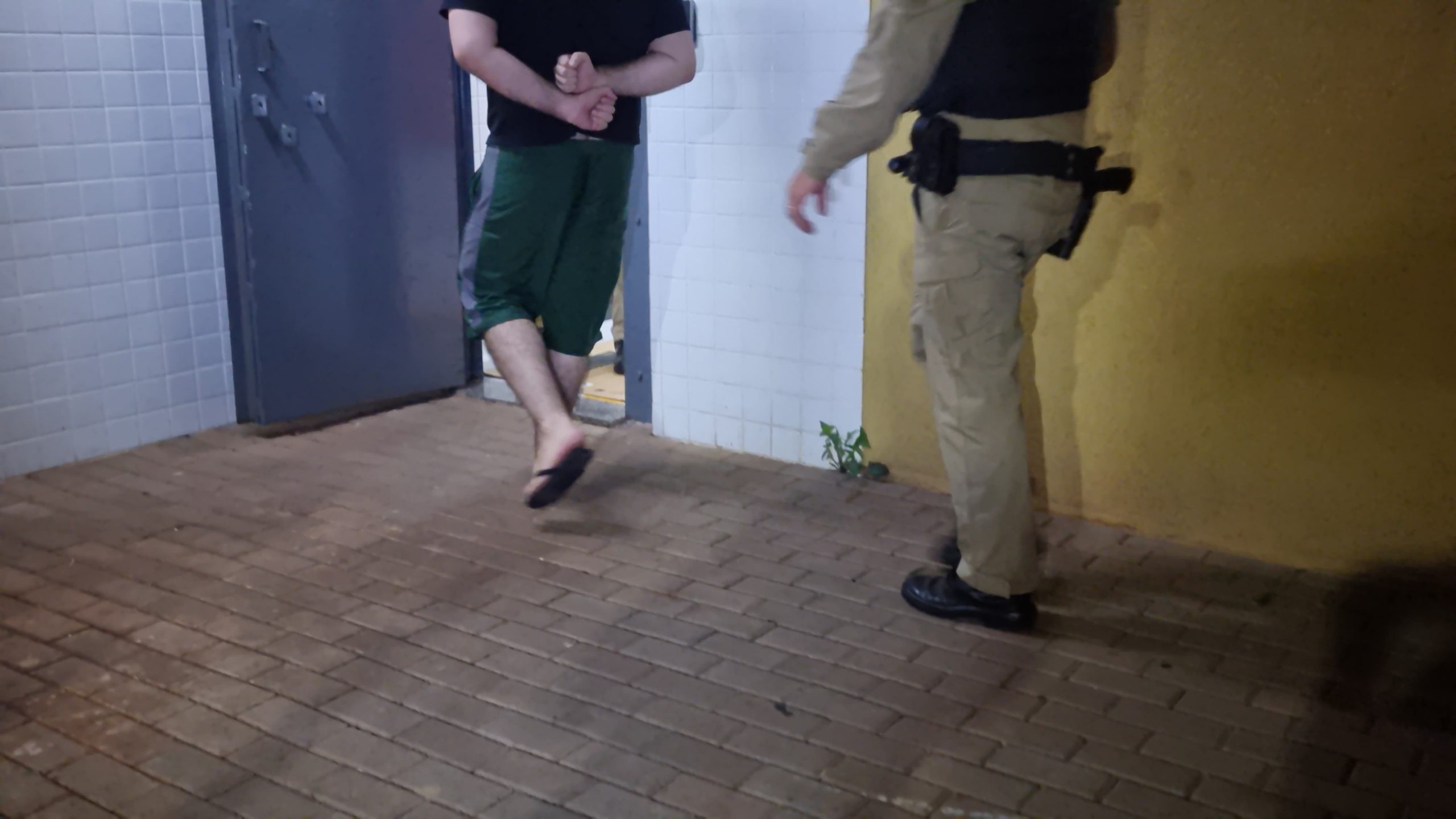 Machão! Rapaz de 28 anos é acusado de agredir companheira de 24 anos em Cascavel