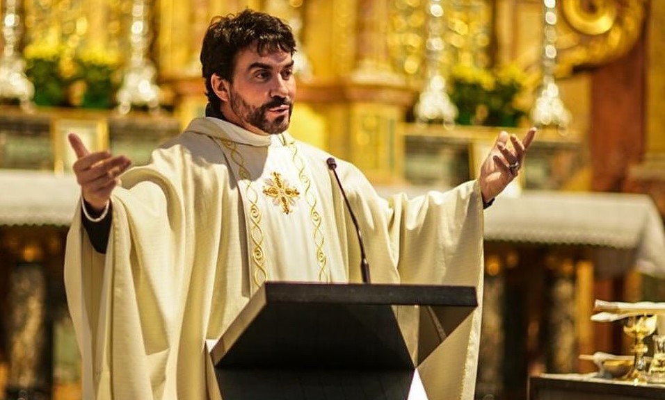 “Vontade de deixar de viver”, diz Padre Fábio de Melo em luta contra a depressão