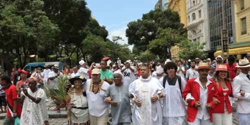 Imagem referente a Intolerância religiosa: Disque 100 registra 2,4 mil casos em 2024