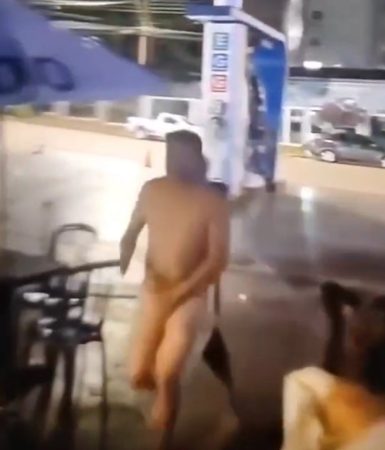 Imagem referente a Peladão do posto! homem aparece nu em conveniência de posto de combustíveis em Cascavel