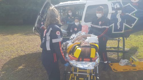 Imagem referente a Vítima de grave acidente na BR-369 é levada de helicóptero ao HUOP