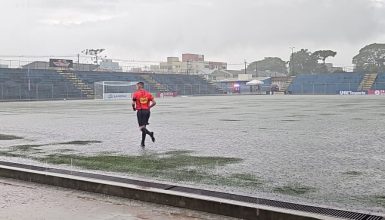 Imagem referente a Partida entre FC Cascavel e São Joseense é cancelada devido a alagamento do gramado