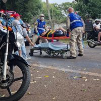 Imagem referente a Mulher cai de moto na Rua Machado Assis e fica ferida