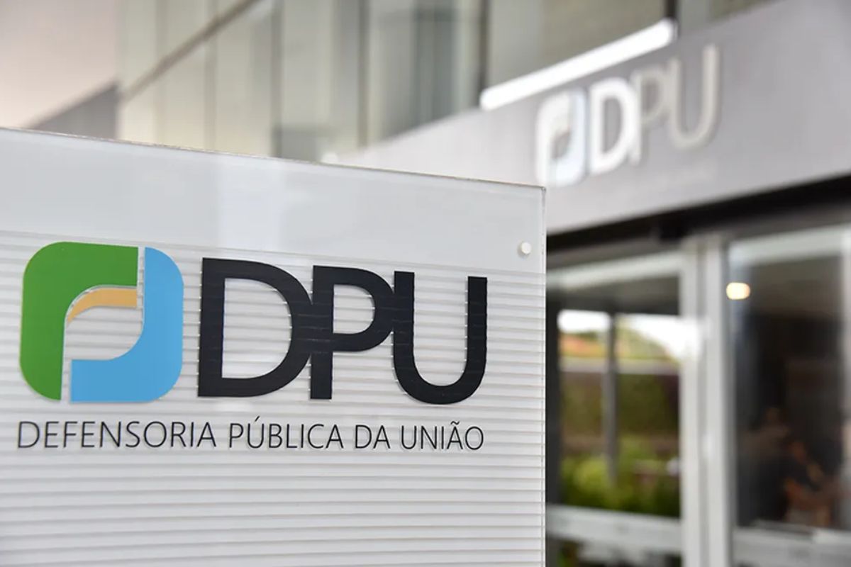 Sonho na área jurídica? DPU em Cascavel paga R$ 3 mil por mês para residentes! Sonho na área jurídica? DPU em Cascavel paga R$ 3 mil por mês para residentes!