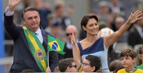 Imagem referente a De primeira-dama à presidência? Jair Bolsonaro vê Michelle como possível candidata em 2026