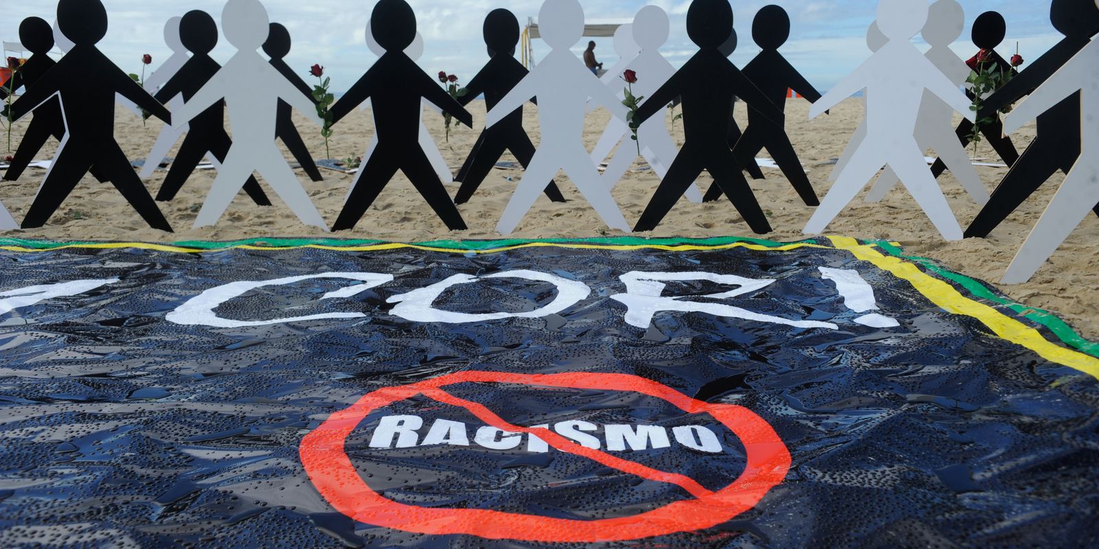 DPU propõe rever homenagens a personalidades com posições racistas DPU propõe rever homenagens a personalidades com posições racistas