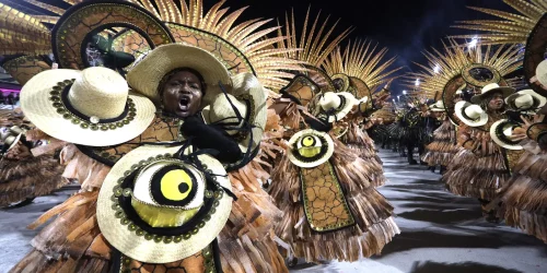 Imagem referente a Temporada de ensaios no Sambódromo do Rio começa amanhã