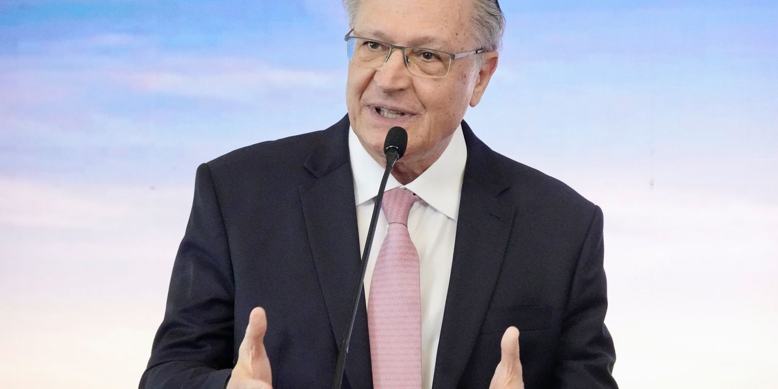 Safra recorde deve reduzir preço dos alimentos, diz Alckmin Safra recorde deve reduzir preço dos alimentos, diz Alckmin