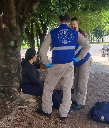 Imagem referente a Motociclista fica ferida ao se envolver em acidente na Avenida Rocha Pombo