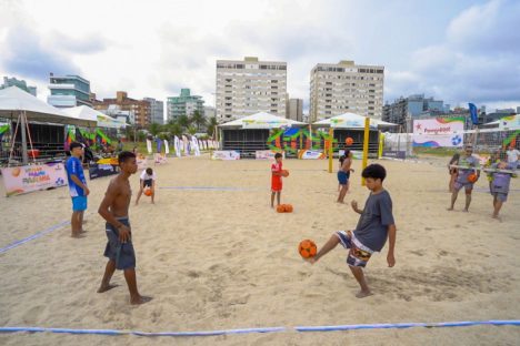 Imagem referente a Caiobá sedia uma série de eventos de futevôlei promovidos pelo Estado neste fim de semana