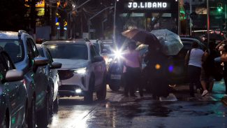 Temporal em São Paulo prejudica a operação de várias linhas do metrô