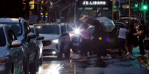 Imagem referente a São Paulo ainda registra alagamentos e trânsito intenso após temporal