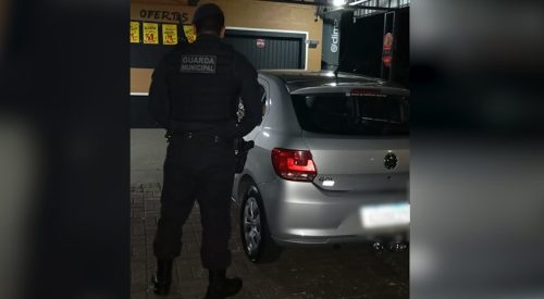 Imagem referente a Proprietário esquece carro no supermercado e registra Boletim de Ocorrência de furto