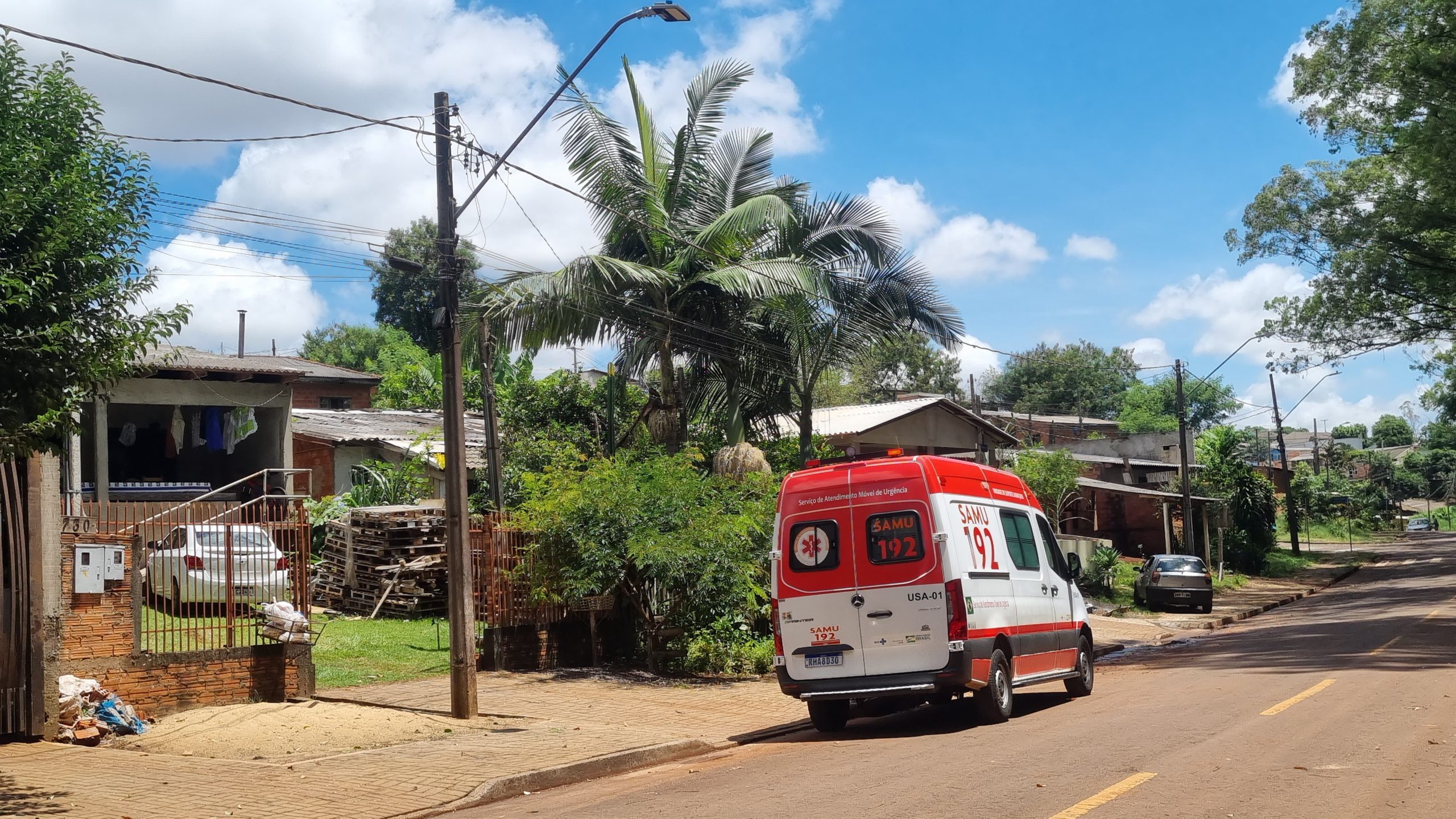 Imagem referente a Samu é acionado para realizar socorro, mas homem morre em residência no XIV de Novembro