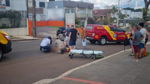 Imagem referente a Homem de 31 anos cai de mobilete, bate a cabeça e fica gravemente ferido