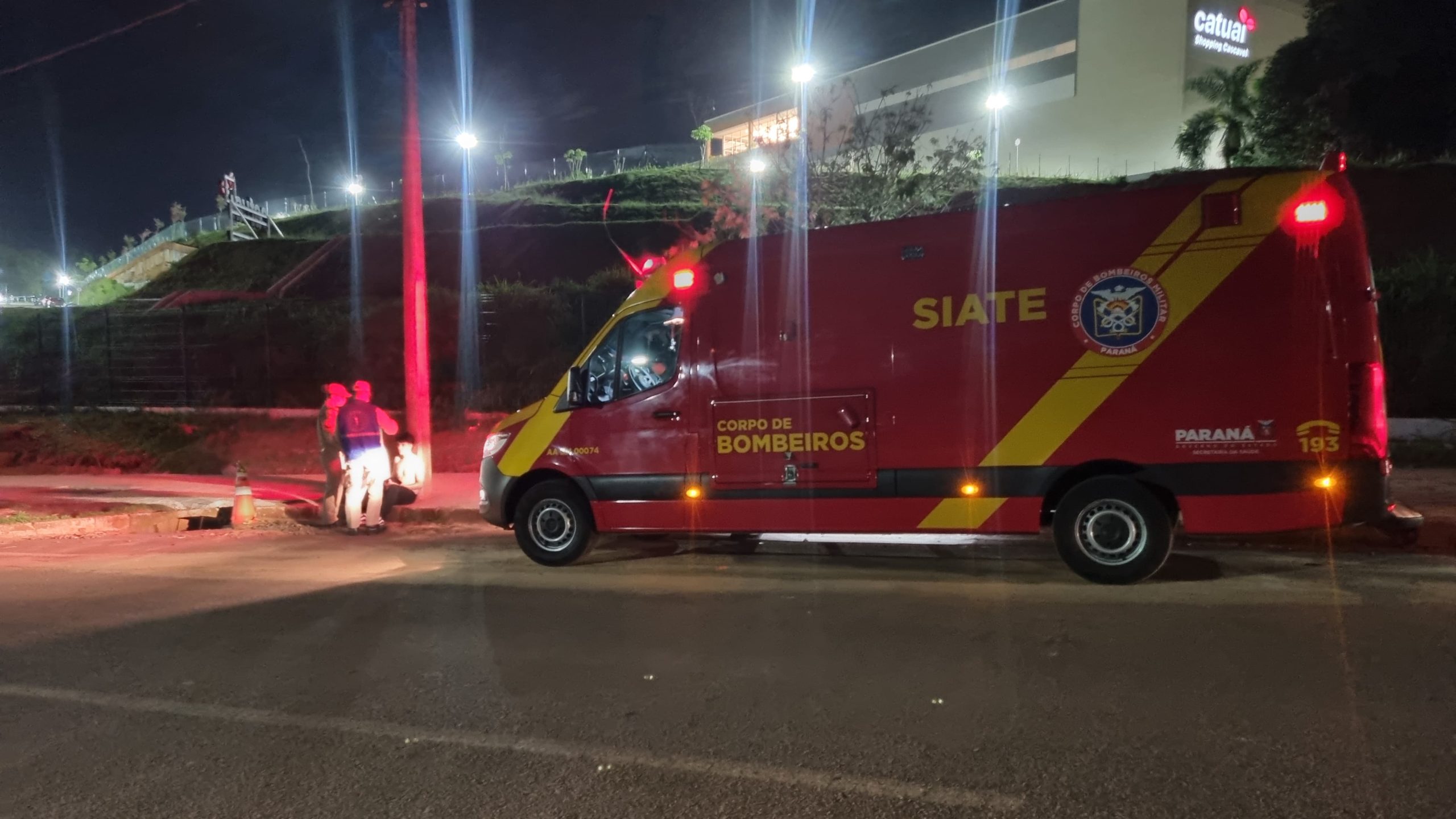 Acidente de patinete na Rua Bom Jesus deixa jovem com suspeita de fratura na clavícula