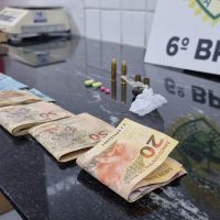 Imagem referente a PM apreende drogas e munições em bar no bairro Morumbi; jovem de 26 anos é detido