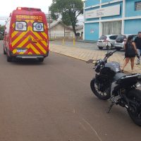 Imagem referente a Yamaha e Peugeot se envolvem em colisão na Rua da Bandeira