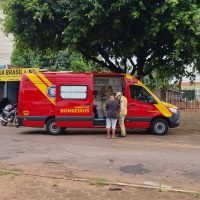 Imagem referente a Jovem fica ferido após colisão com Vectra na Rua Jacarezinho