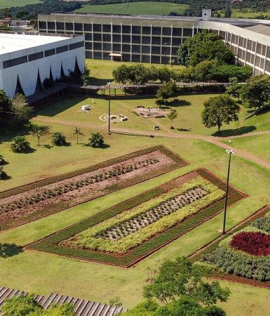 Imagem referente a Unioeste não confirma que sintomas de intoxicação alimentar em alunos teriam ocorrido após almoço no RU