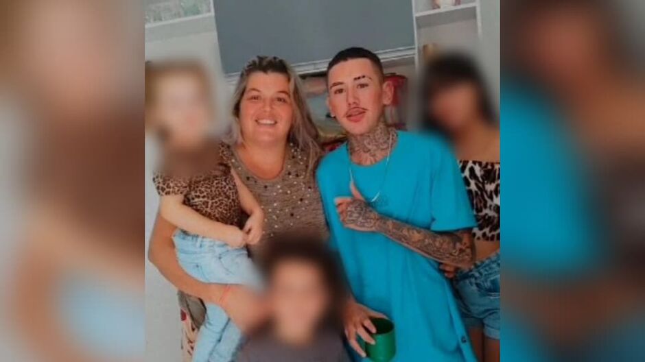 Mãe de jovem desaparecido morre de infarto: 'Agora está com o filho'