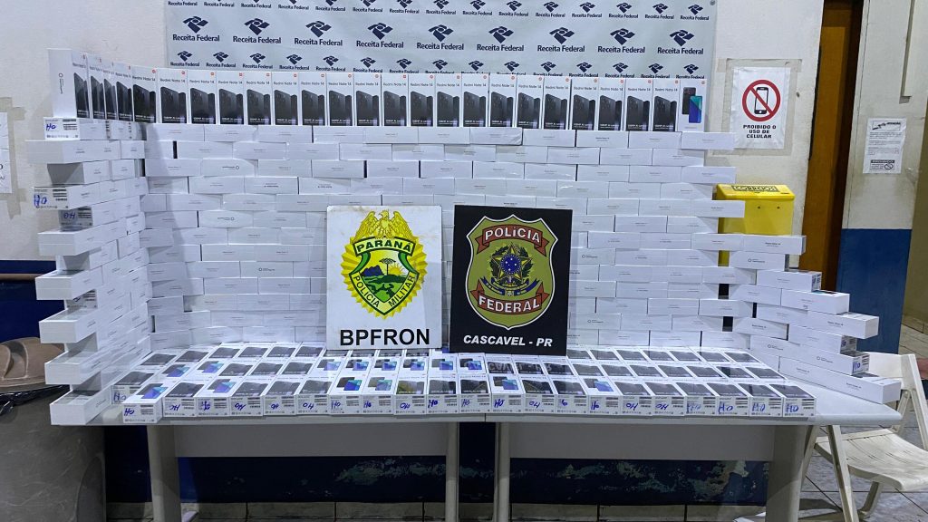 Operação policial intercepta transporte ilegal de celulares na Rodovia BR-277