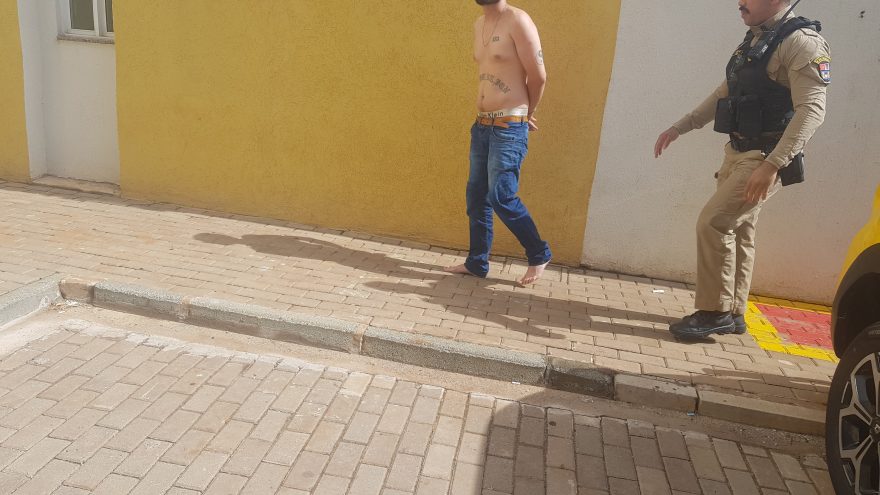 Acusado de violência doméstica, homem é detido em ação da PM na Região da FAG