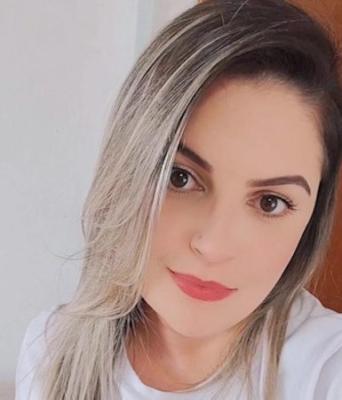 Imagem referente a Mulher que morreu na BR-369 é identificada; Aline Cristina Chagas era técnica de enfermagem